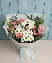 Букет цветов из:  Розы, Лизиантусы и Хризантемы в Привольном