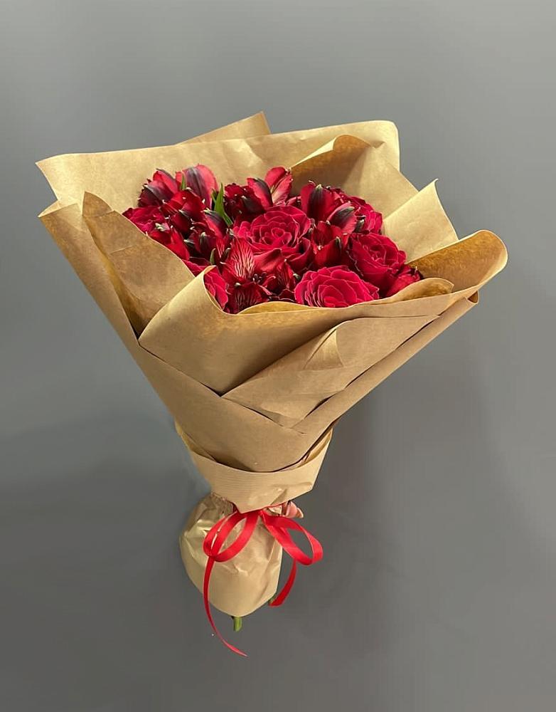 Букет цветов из: Альстромерии и Розы в Привольном