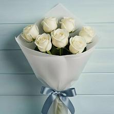 Букет 7 Белых роз Эдлесс Лав в Привольном