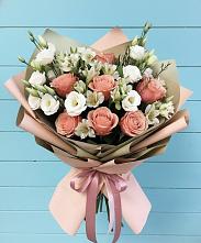 Букет цветов из:  Розы, Альстромерии и Лизиантусы в Привольном