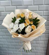 Букет цветов из:  Розы и Хризантемы в Привольном