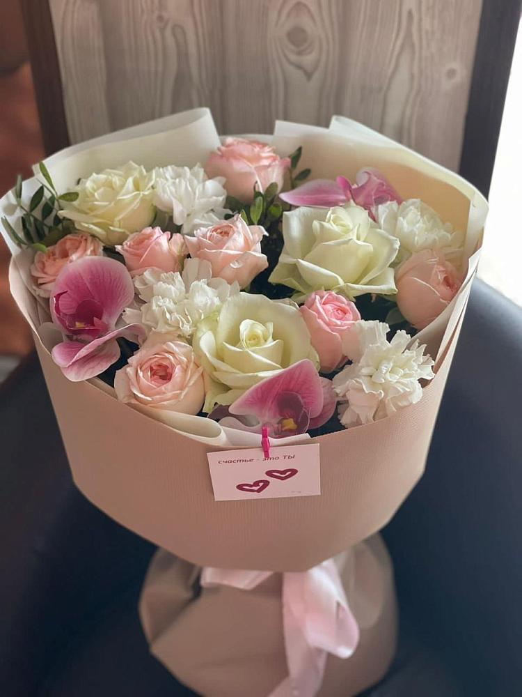 Букет цветов из: Орхидеи, Розы и Гвоздики в Привольном