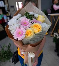Букет цветов из:  Герберы, Розы и Хризантемы в Привольном