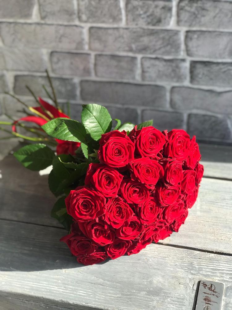 Букет Красные розы Фридом в Привольном