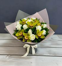 Букет цветов из:  Орхидеи и Розы в Привольном