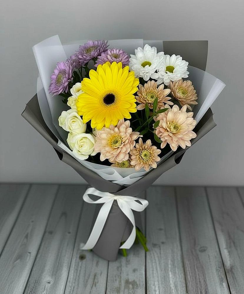 Букет цветов из: Розы, Герберы и Хризантемы в Привольном