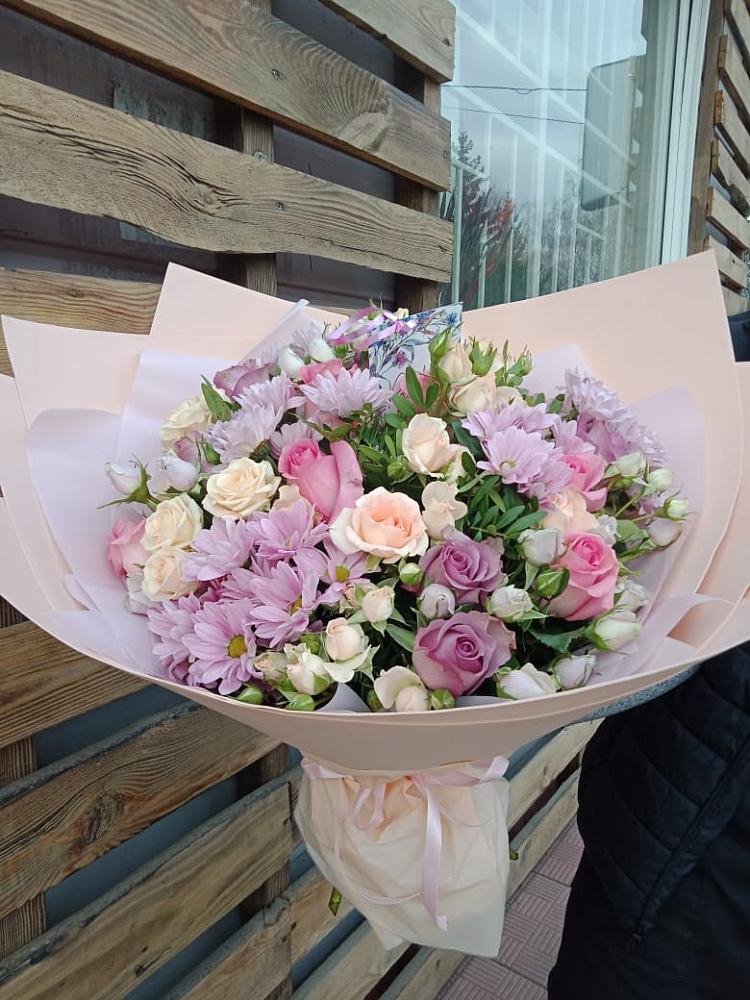 Букет цветов из: Розы и Хризантемы в Привольном