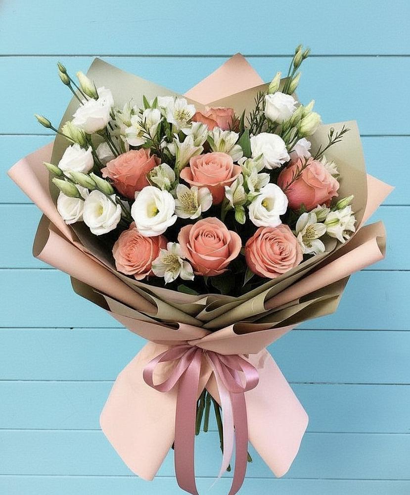 Букет цветов из: Розы, Альстромерии и Лизиантусы в Привольном