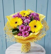 Букет цветов из:  Хризантемы и Герберы в Привольном