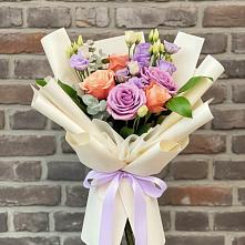 Букет цветов из:  Лизиантусы и Розы #REPLACE_PRED# Привольном