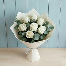 Букет Белые розы в Эвкалипте в Привольном