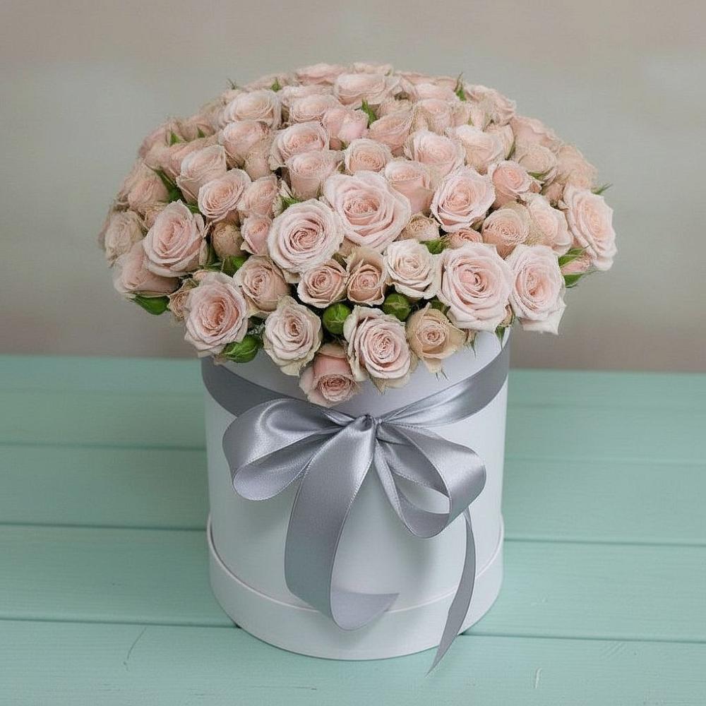 Цветочная композиция из Розы в шляпной коробке в Привольном